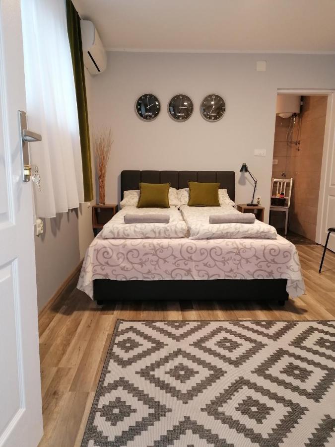 Sombor 19 Central Apartment Экстерьер фото
